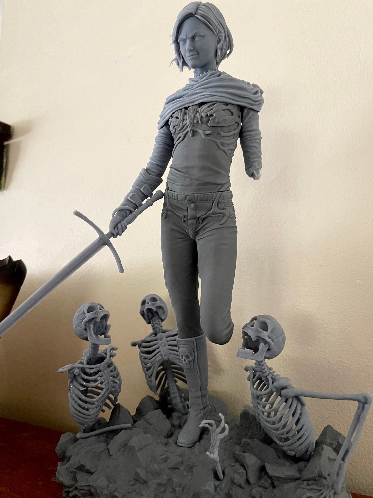 Harrow from The Locked Tomb by 3dsqulpts | High Quality Resin Print | Painted Commissions available!